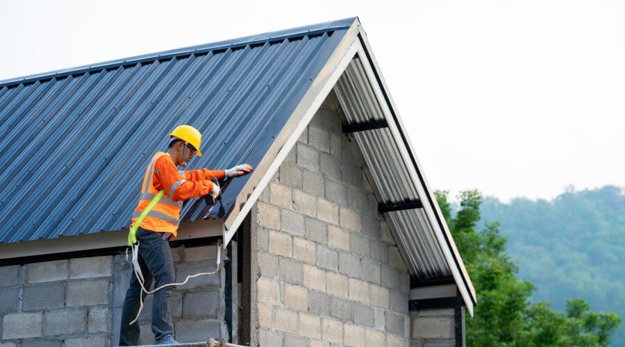 Expert new roof installation services in Eldora, IA